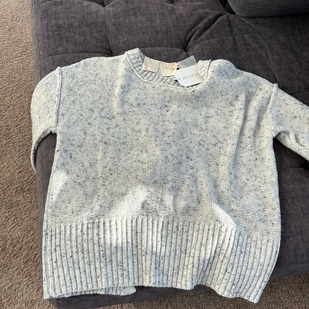 Gray with black speckle sweater tie back